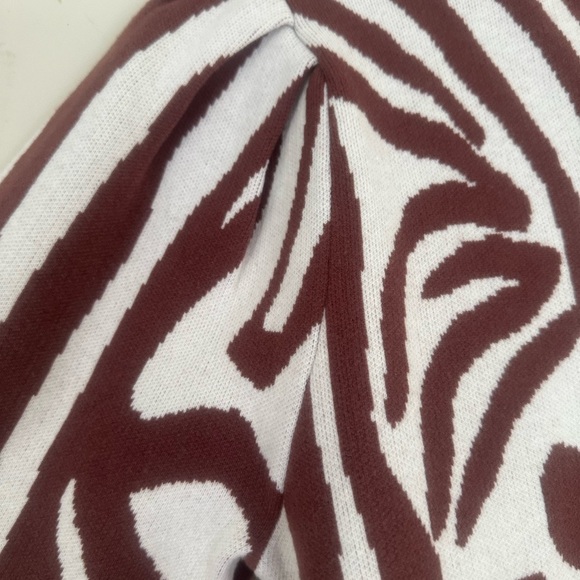 SAYLOR Brown and White Long Sleeve Sheath Dress - Picture 5 of 10